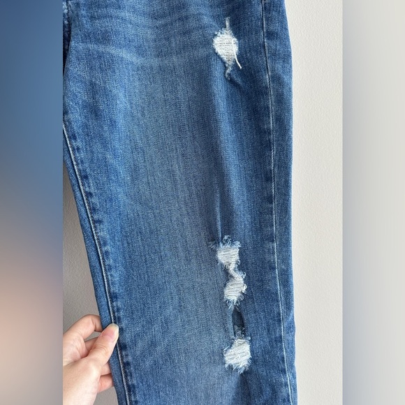 Kut from the Kloth Katy Boyfriend Distressed Blue Denim Jeans, Size 6 - Picture 9 of 16